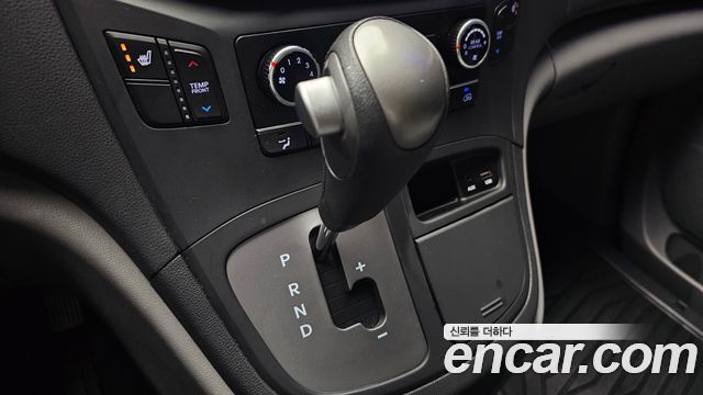 Hyundai Starex 2019 — photo 9