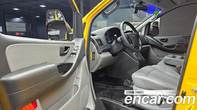 Hyundai Starex 2019 — photo 10