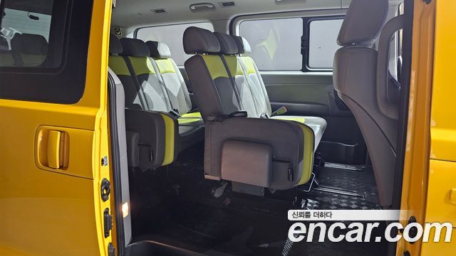 Hyundai Starex 2019 — photo 12