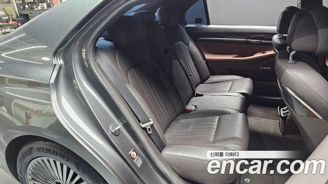 Genesis G90 2019 — photo 18