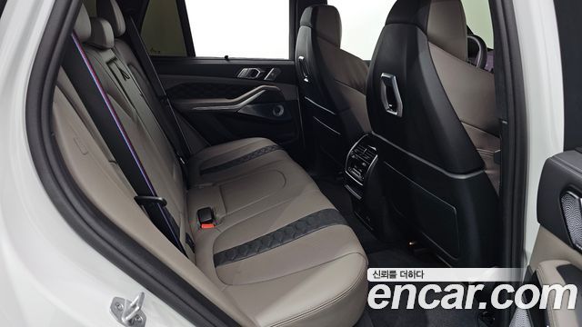 BMW X5M 2025 — photo 18