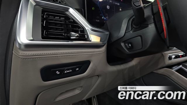 BMW X5M 2025 — photo 27