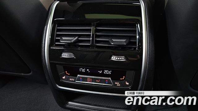 BMW X5M 2025 — photo 33