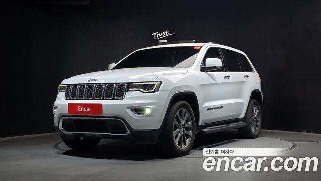 Jeep Cherokee 2018 — photo 1
