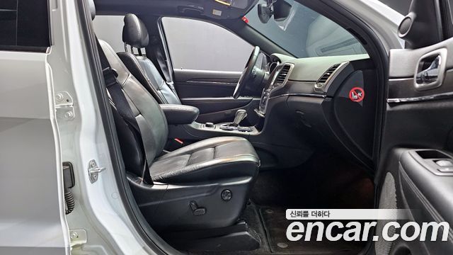 Jeep Cherokee 2018 — photo 17