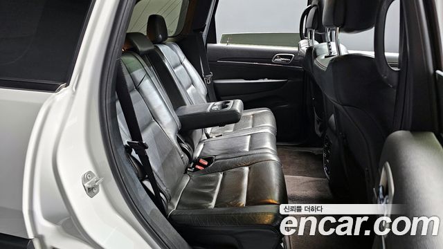Jeep Cherokee 2018 — photo 18