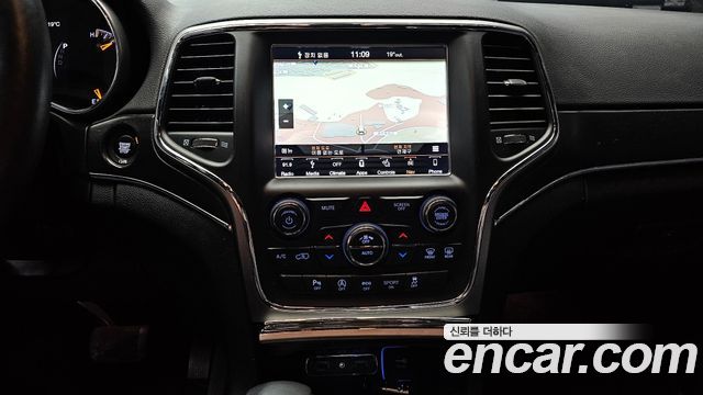 Jeep Cherokee 2018 — photo 20