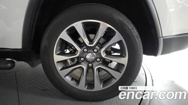 Jeep Cherokee 2018 — photo 7