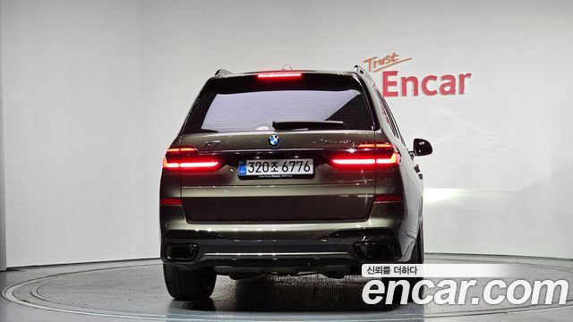 BMW X7 2025 — photo 4