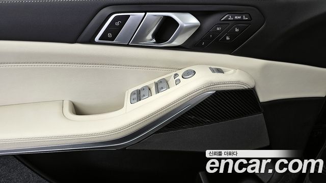 BMW X7 2025 — photo 30