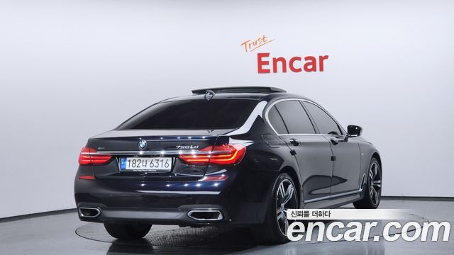 BMW 7-Series 2018 — photo 2