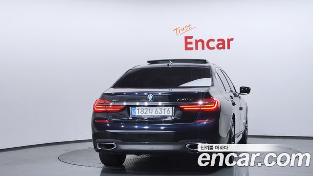 BMW 7-Series 2018 — photo 4
