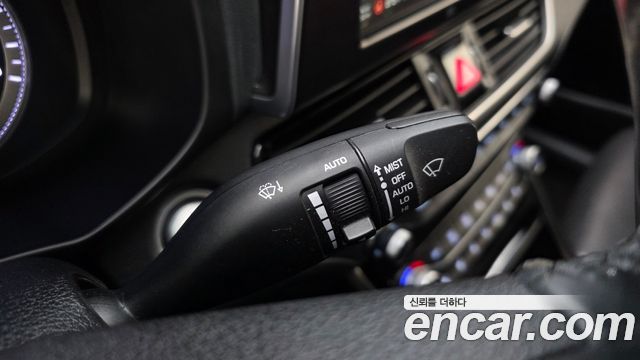 Hyundai Grandeur 2018 — photo 26