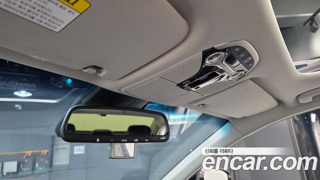 Hyundai Grandeur 2018 — photo 31