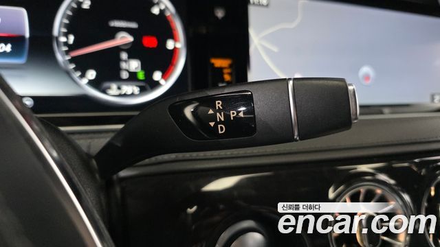 Mercedes-Benz S-Class 2017 — photo 9