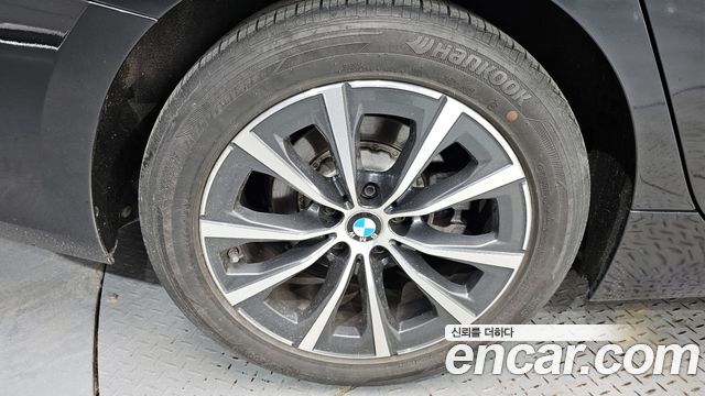 BMW 3-Series 2019 — photo 5