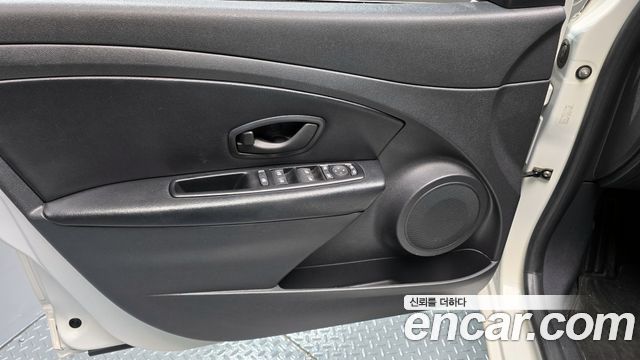 Renault Korea SM3 2016 — photo 14