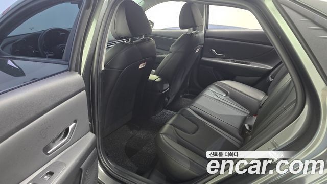 Hyundai AVANTE 2023 — photo 11