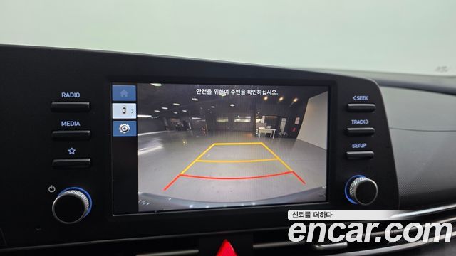 Hyundai AVANTE 2023 — photo 16