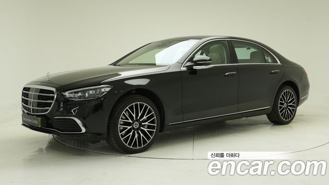 Mercedes-Benz S-Class 2026 — photo 1