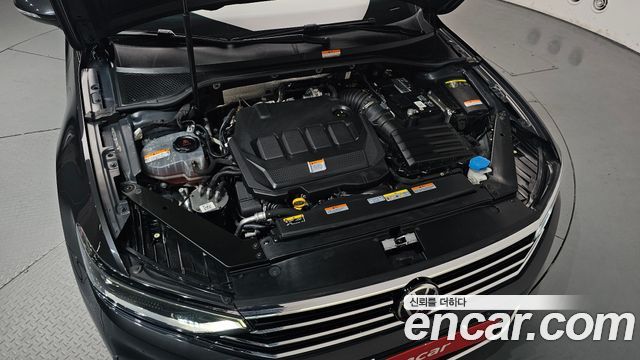 Volkswagen Passat 2022 — photo 6