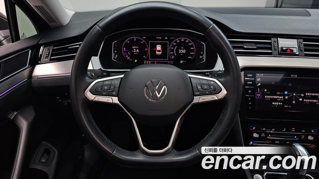 Volkswagen Passat 2022 — photo 18
