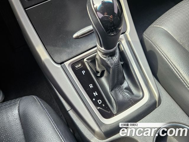Hyundai AVANTE 2014 — photo 9