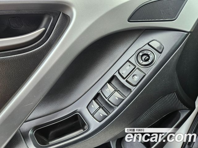 Hyundai AVANTE 2014 — photo 13