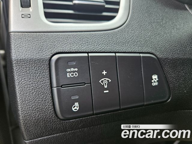 Hyundai AVANTE 2014 — photo 14