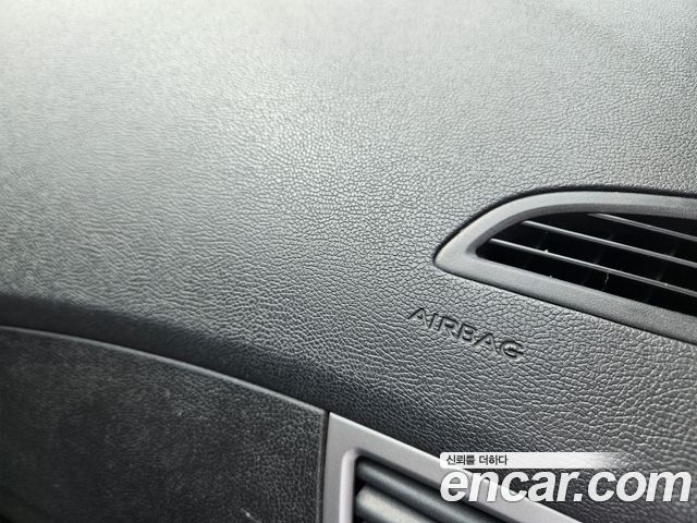 Hyundai AVANTE 2014 — photo 19