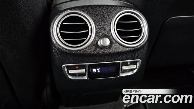 Mercedes-Benz GLC-Class 2021 — photo 32