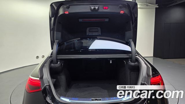 Mercedes-Benz S-Class 2021 — photo 26
