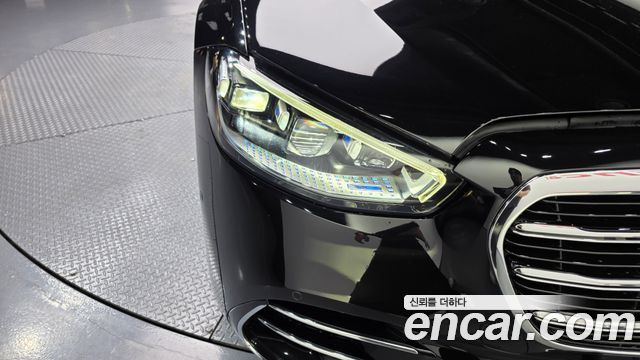 Mercedes-Benz S-Class 2021 — photo 8