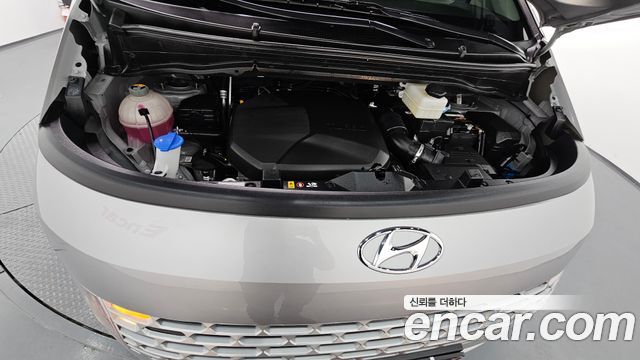 Hyundai Staria 2024 — photo 6