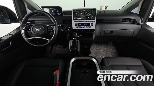 Hyundai Staria 2024 — photo 10