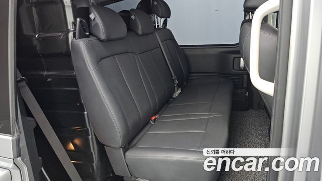 Hyundai Staria 2024 — photo 17