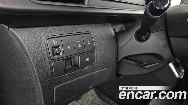 Hyundai Staria 2024 — photo 24