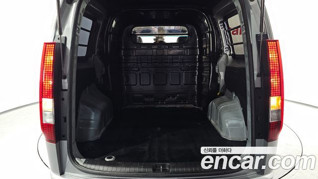 Hyundai Staria 2024 — photo 26