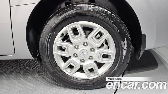 Hyundai Staria 2024 — photo 7