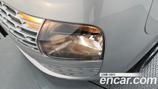Hyundai Staria 2024 — photo 8