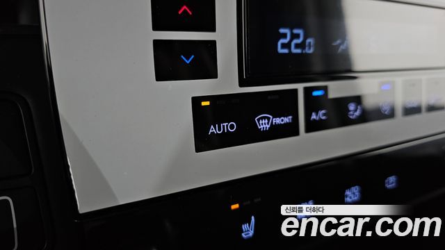 Hyundai Staria 2024 — photo 30