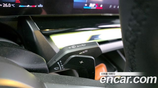 BMW 5-Series 2025 — photo 16