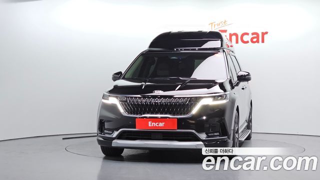 Kia Canival 2021 — photo 3