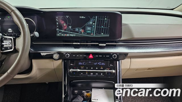 Kia Canival 2021 — photo 24