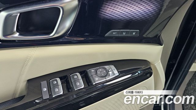 Kia Canival 2021 — photo 28
