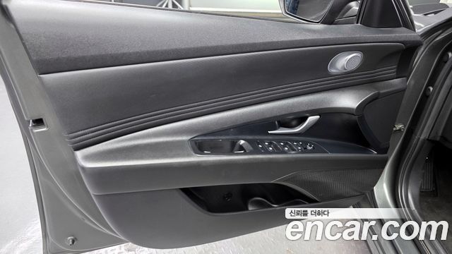 Hyundai AVANTE 2023 — photo 14