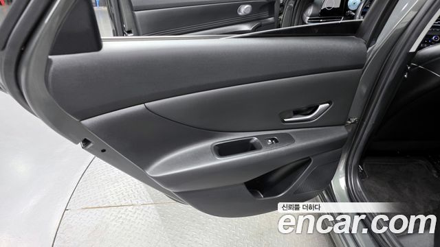Hyundai AVANTE 2023 — photo 15