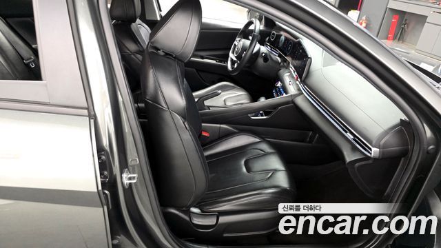 Hyundai AVANTE 2023 — photo 16