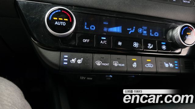 Hyundai AVANTE 2023 — photo 27