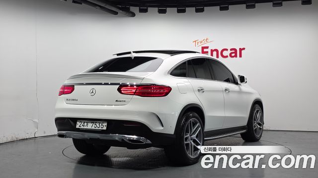 Mercedes-Benz GLE-Class 2017 — photo 2